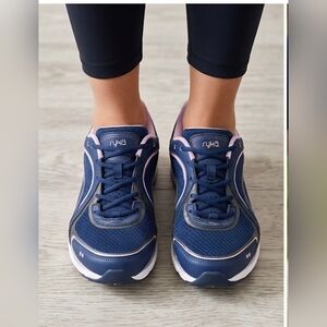 Women’s Navy and Pink Lightweight Athletic Sneakers